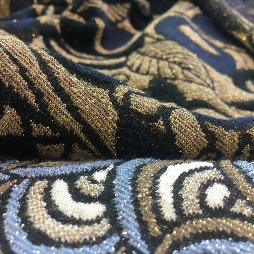 TESSUTO A MAGLIA TESSUTO A MAGLIA